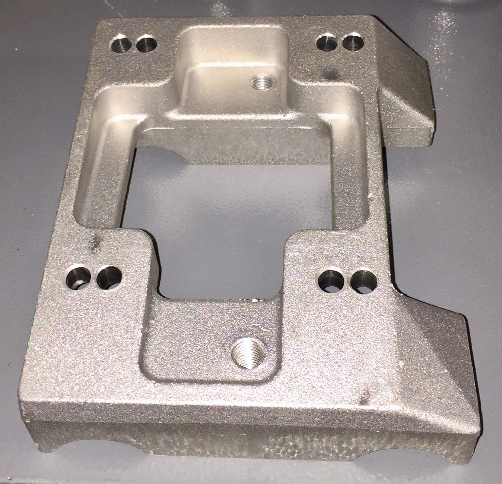 Моторама наклонная просверленная ø28/30 (алюминий)